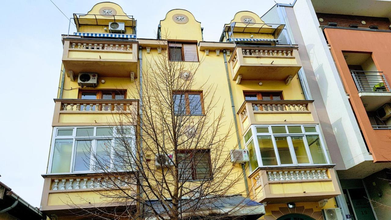 Apartment Krsta Нови Сад Екстериор снимка